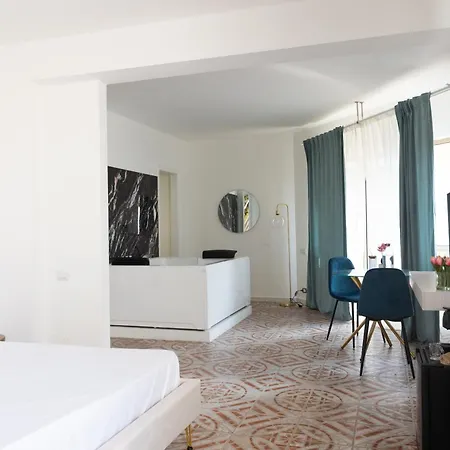 Firmamento Royal House
